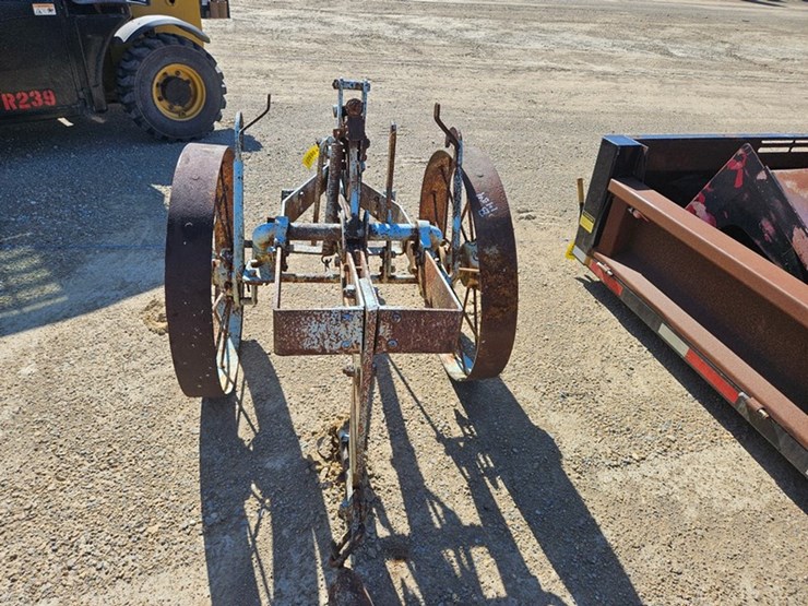 #98-•-pull-type-tile-plow-image-5
