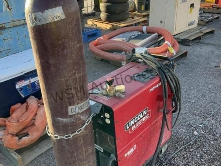 lincoln-256-power-mig-welder-image-1