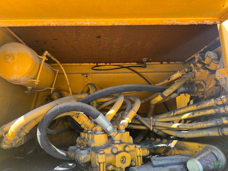 #134-•-1977-grover-rt620s-rough-terrain-crane-image-50