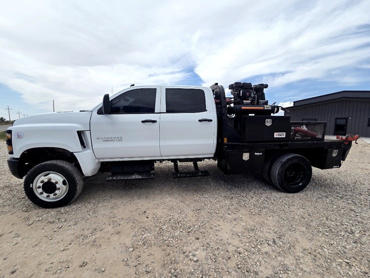 2023-chevrolet-silverado-4500hd-image-7