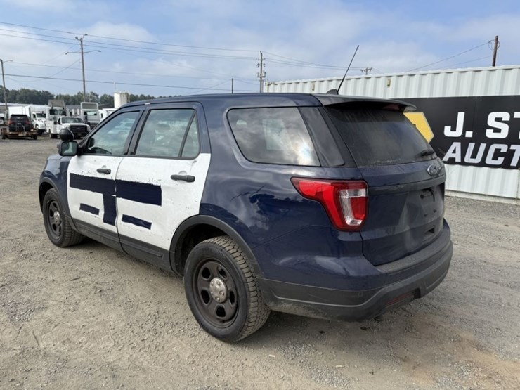 2018-ford-explorer-image-6