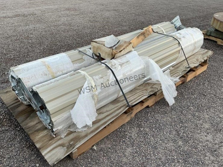 (2)-86-1/2in-wide-metal-roll-up-doors-image-3