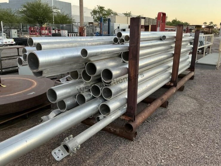 large-rack-of-asst-aluminum-pipe-image-3