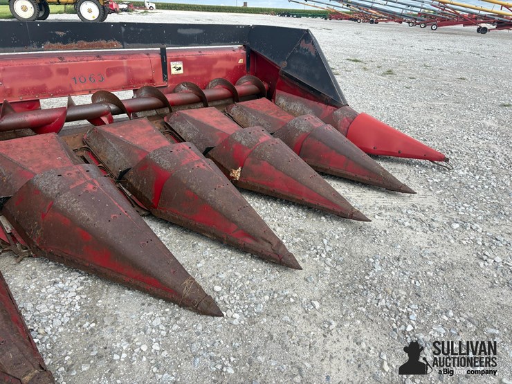 case-ih-1063-image-15