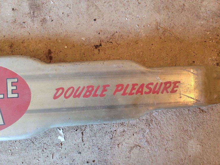 double-cola-door-push-image-4