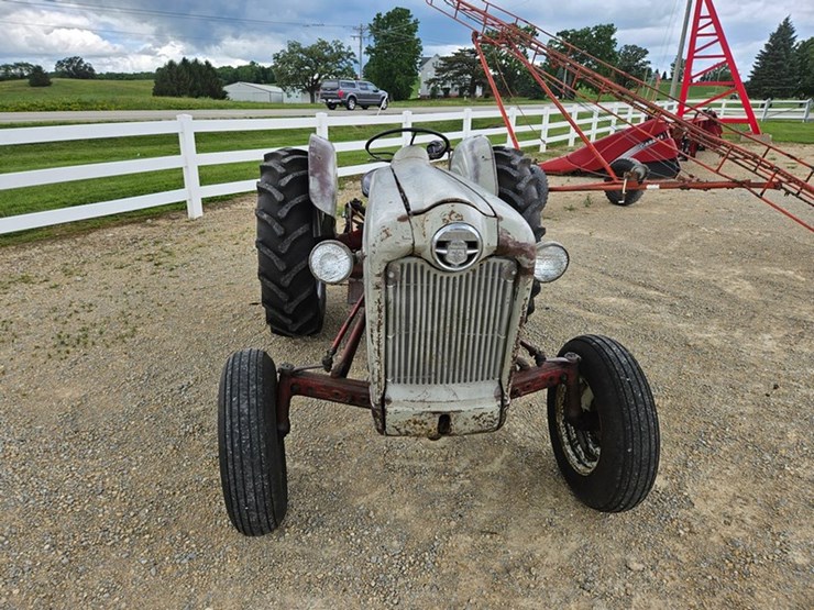 ford-800-image-8