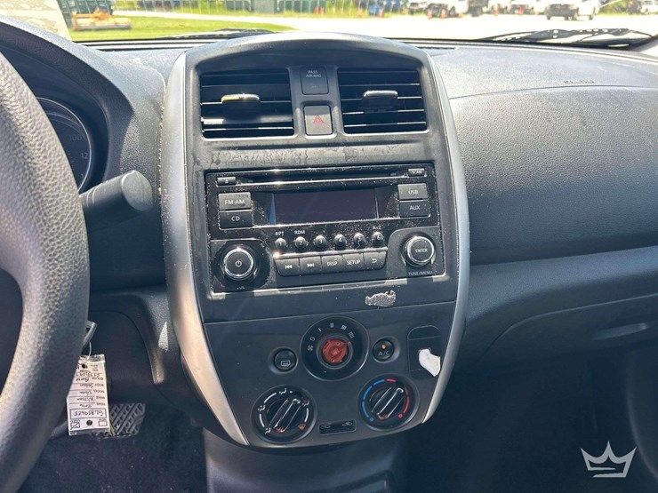 2016-nissan-versa-sedan-image-18