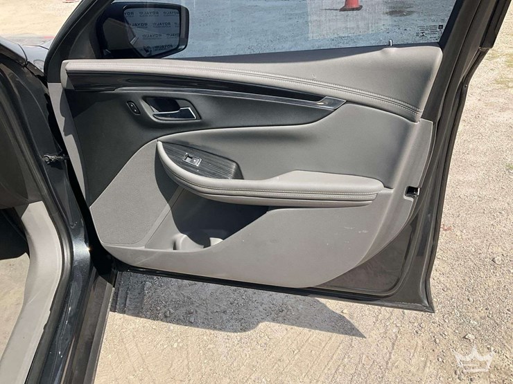 2018-chevrolet-impala-sedan-image-17