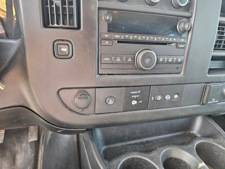 2018-chevrolet-g20-image-32
