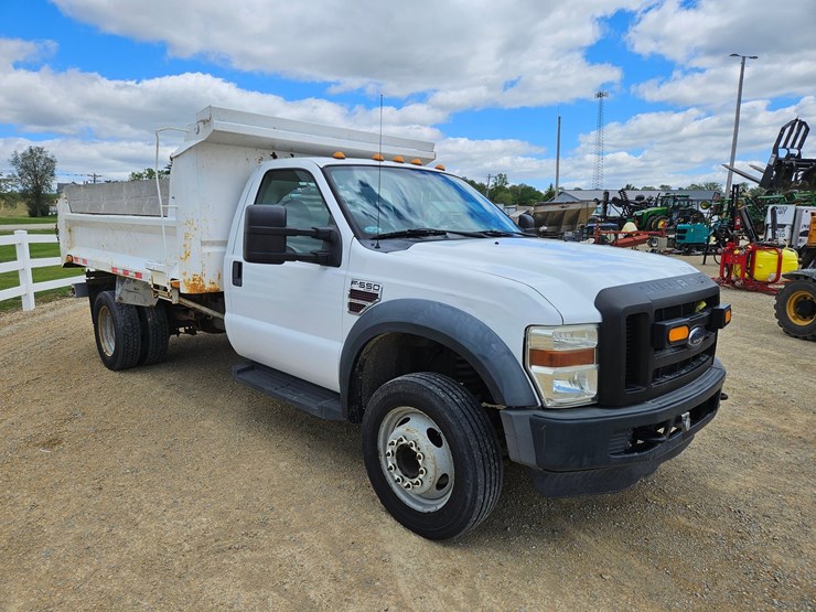 2009-ford-f550-image-51