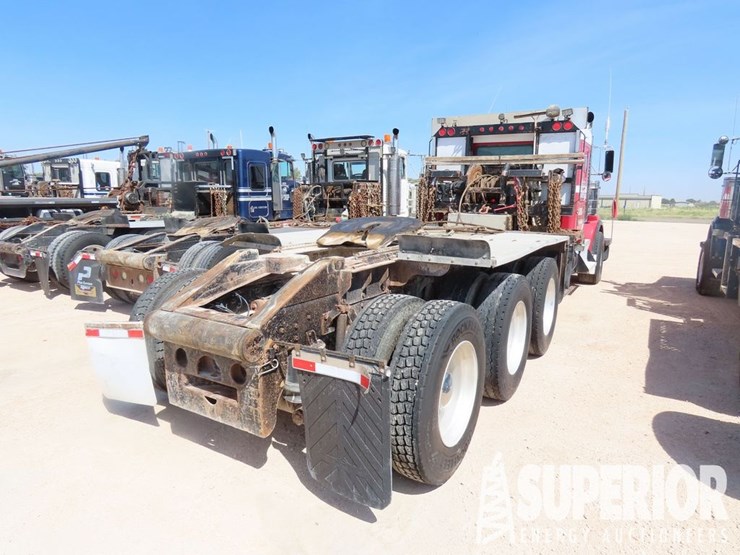 2011-kenworth-t800-image-4