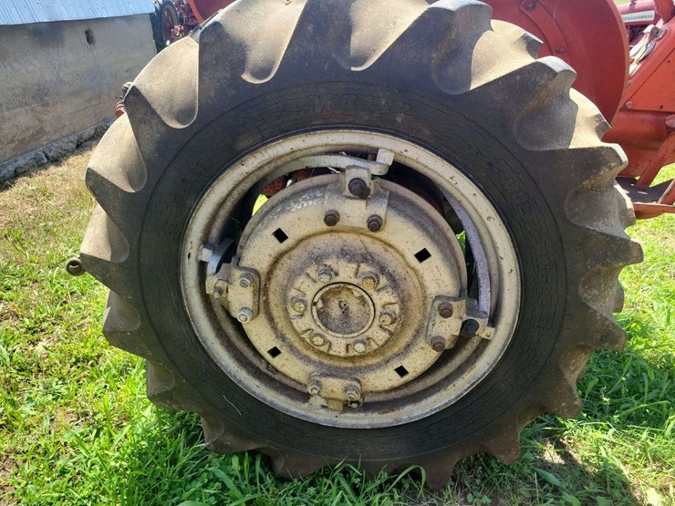 1961-allis-chalmers-d12-image-13