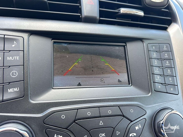 2018-ford-fusion-sedan-image-16