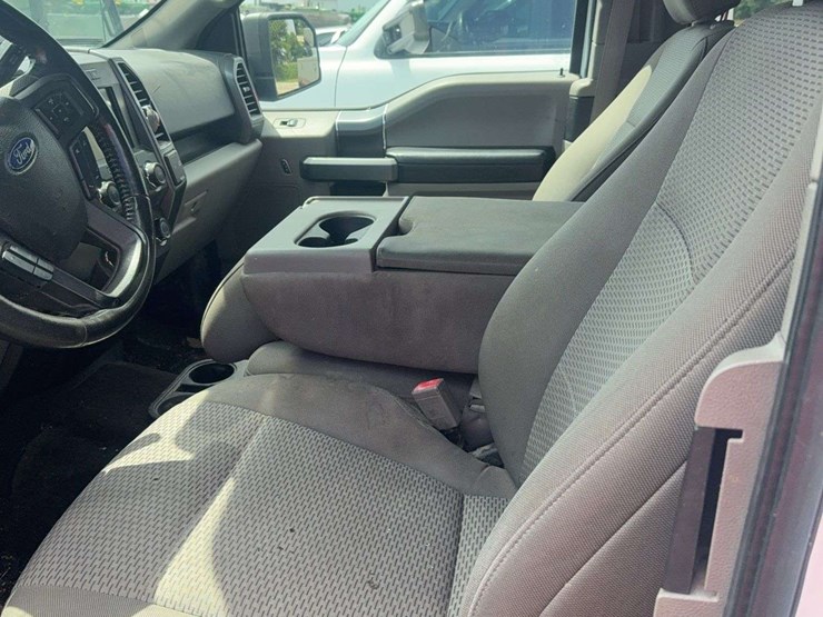 2018-ford-f150-xlt-image-8