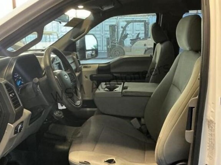 2019-ford-f350-image-21