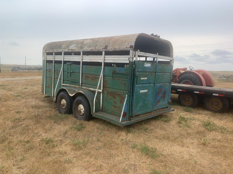 stock-trailer-image-7
