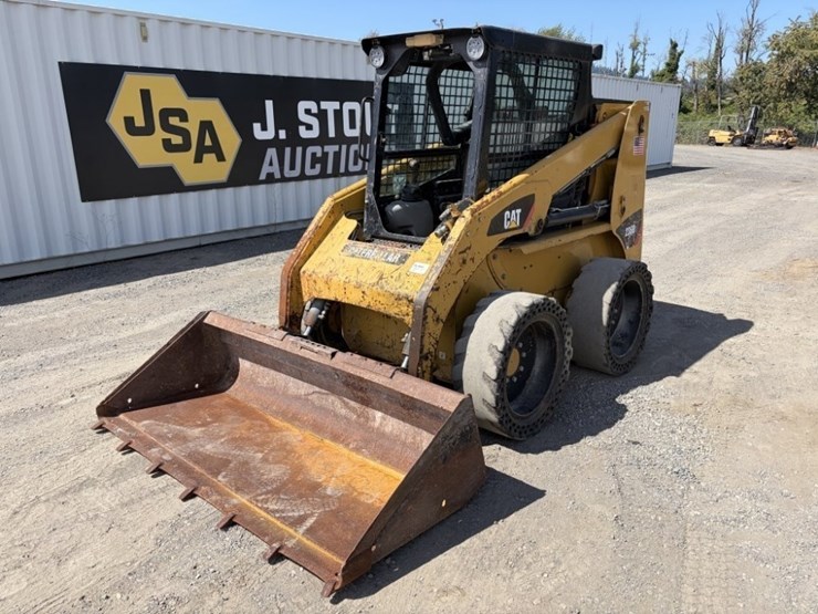 2012-caterpillar-236b3-image-1