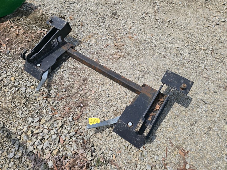 john-deere-320r-image-3