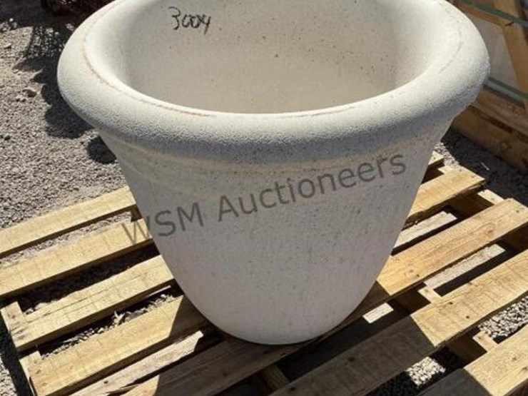 concrete-pot-image-1