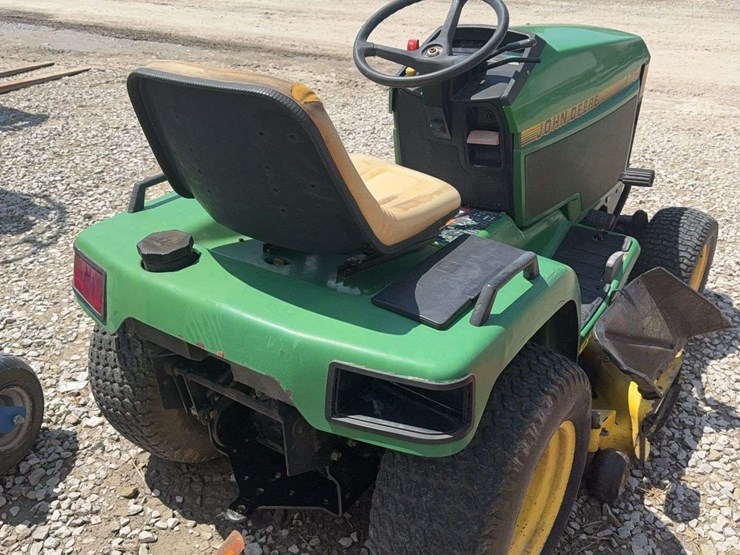 john-deere-425-image-5