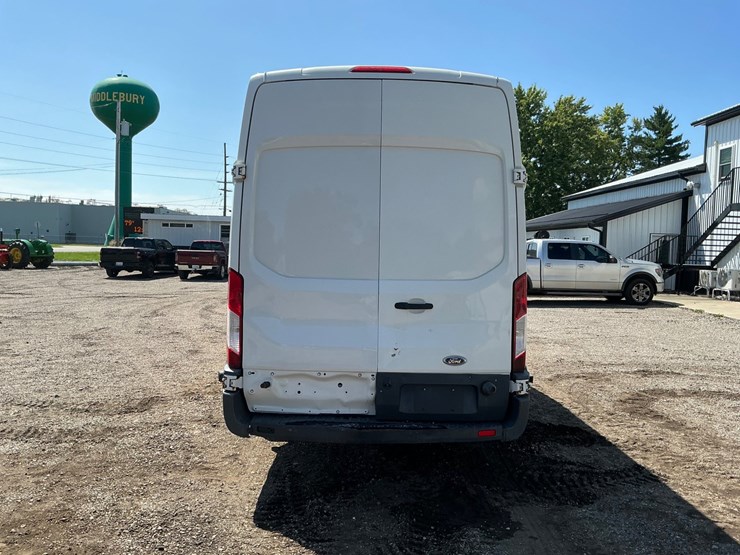 2015-ford-transit-image-4