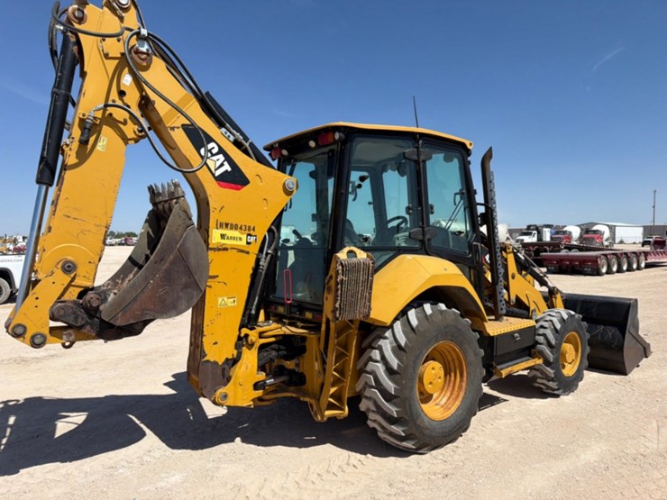 2021-caterpillar-420f2-it-image-6