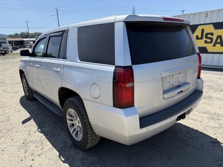 2016-chevrolet-tahoe-image-6