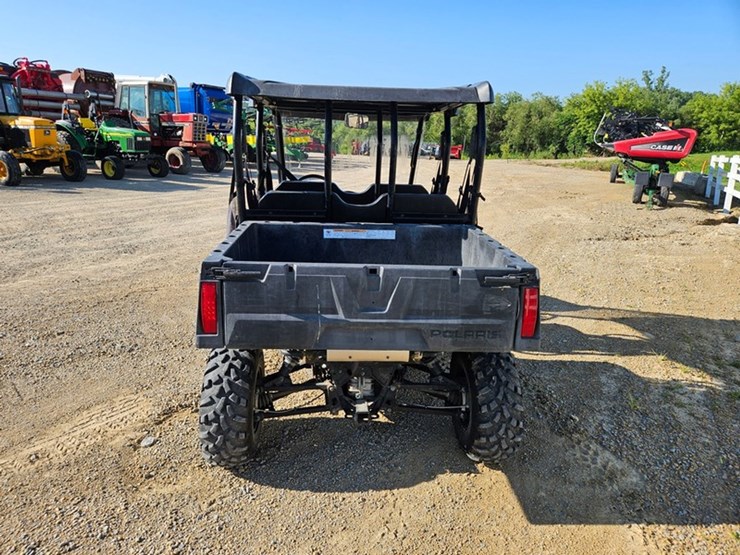 2014-polaris-ranger-crew-image-4