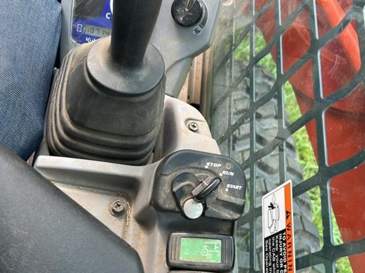 2023-kubota-svl75-2-image-13