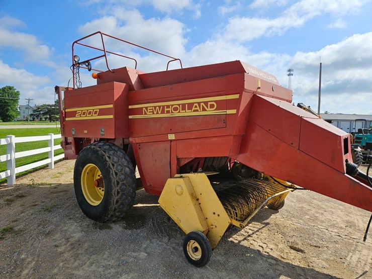 2000-new-holland-2000-image-31