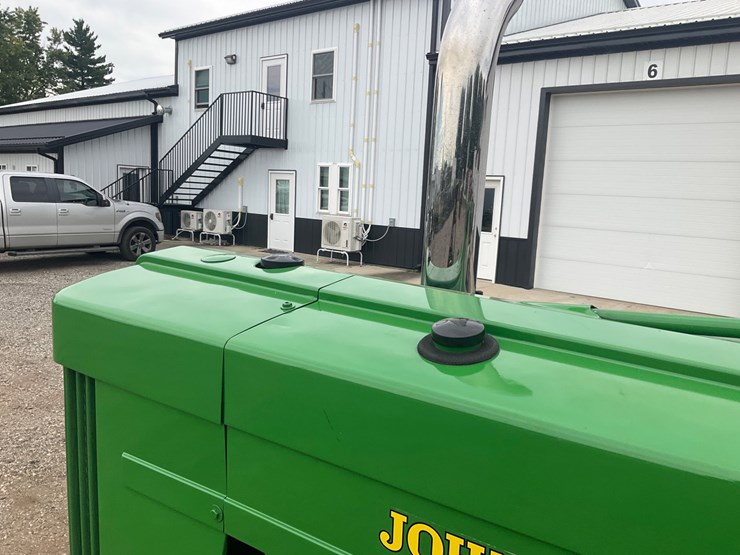 1955-john-deere-70-image-21