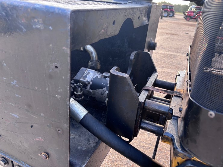 new-holland-ts100-image-9