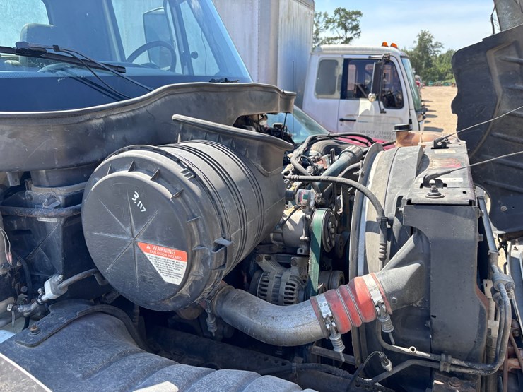 2006-international-durastar-4300-image-16