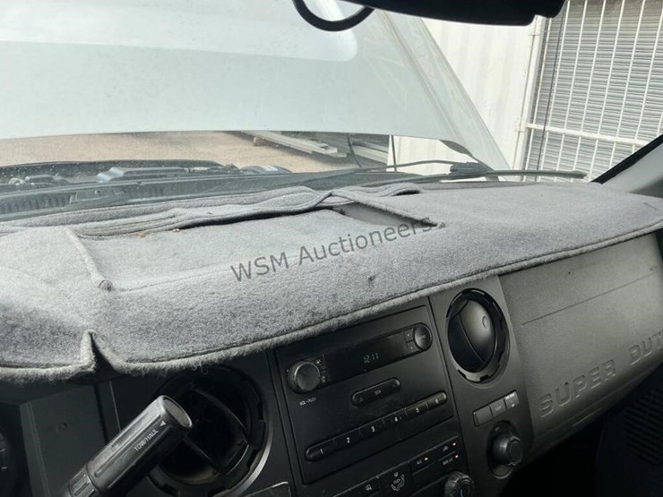 2015-ford-f550-image-22