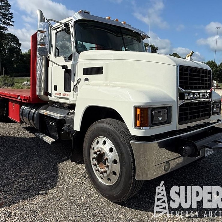 2021 MACK PINNACLE 64T