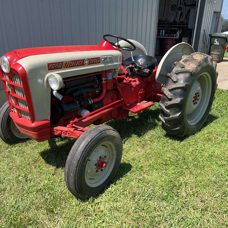 1961 FORD 871
