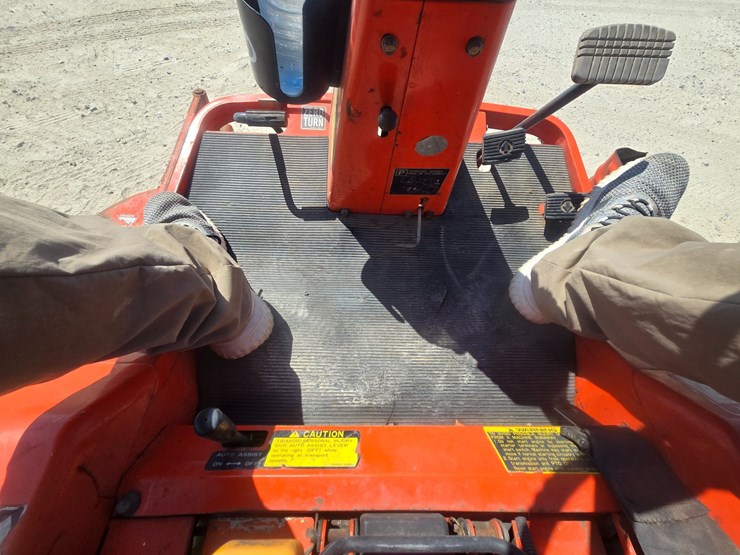 kubota-fz2400-image-24
