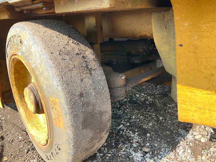 caterpillar-mc30-image-24