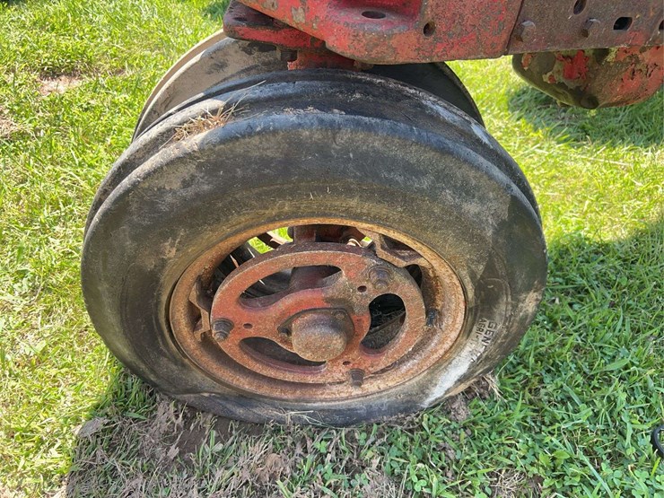 1954-farmall-super-h-image-27