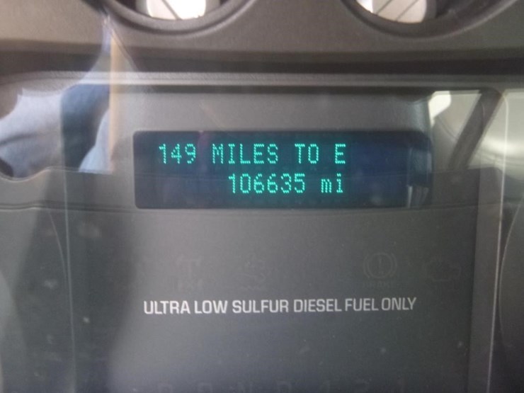2011-ford-f750-image-28
