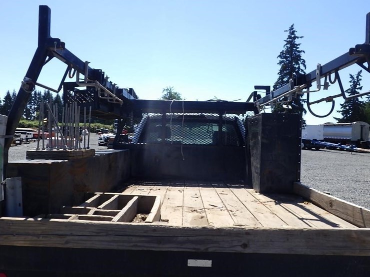 2020-ford-f550-image-22