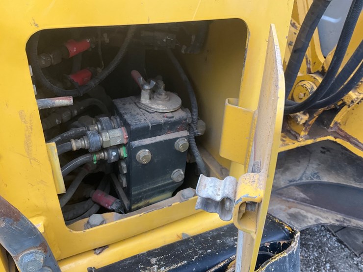 2006-komatsu-pc138us-lc-image-41