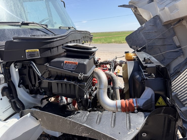2016-international-durastar-4300-image-12