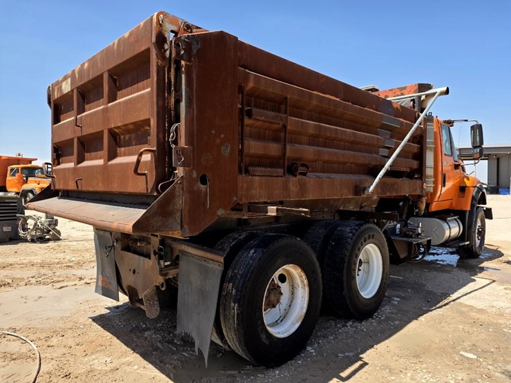 2009-international-workstar-7600-image-5