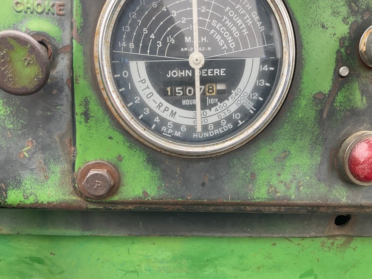 1958-john-deere-820-image-31