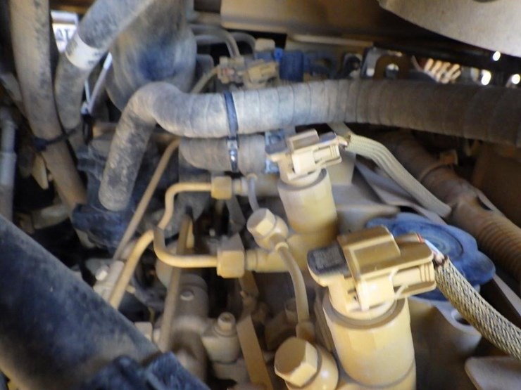 2014-caterpillar-226d3-image-19