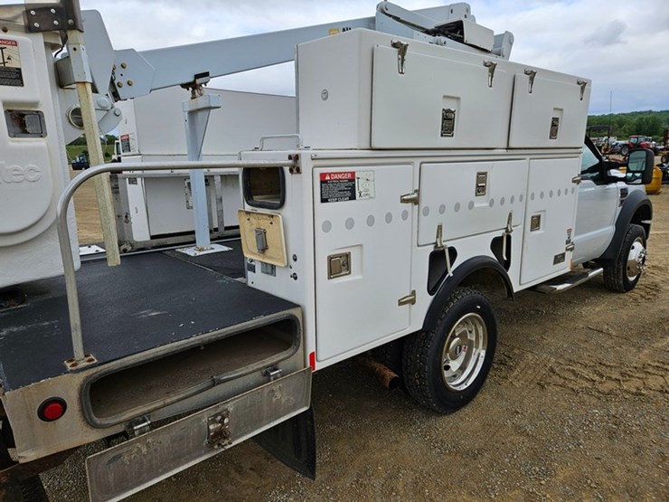 2008-ford-f550-image-30