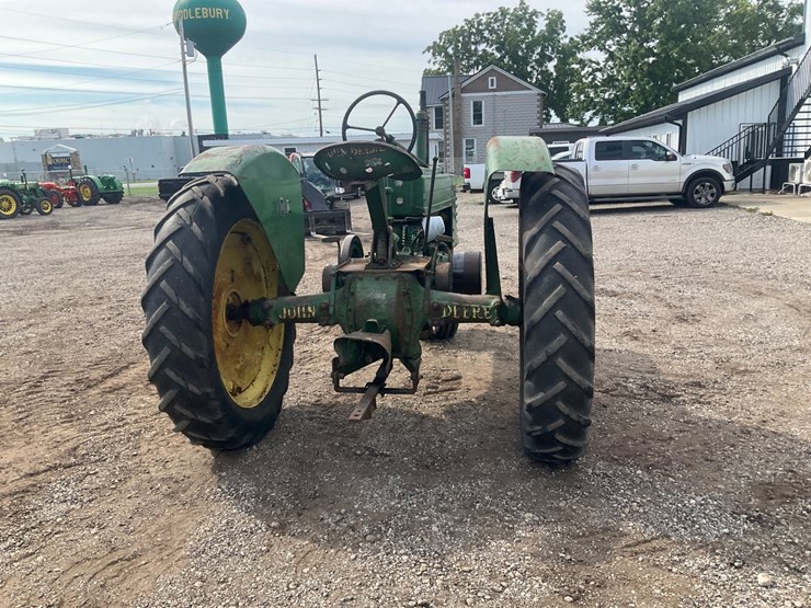 1943-john-deere-model-b-image-4