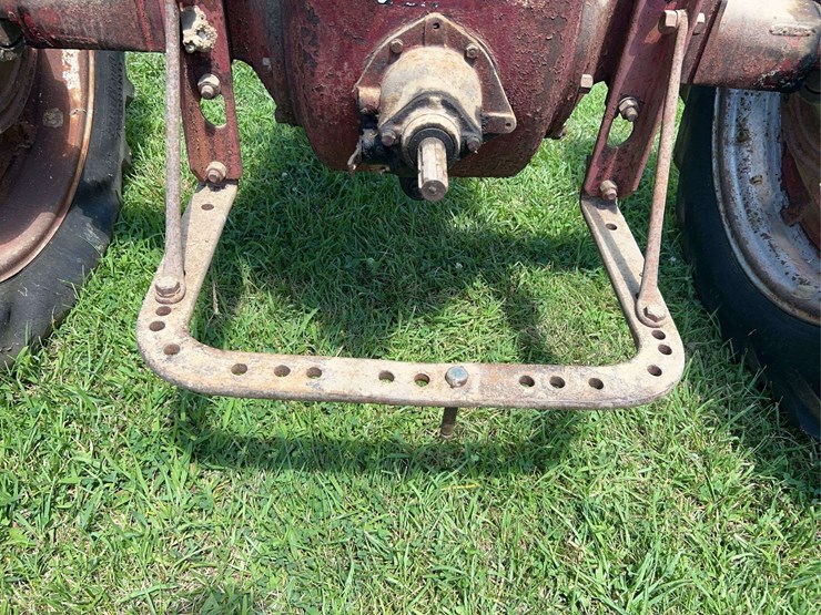 1943-farmall-m-image-16
