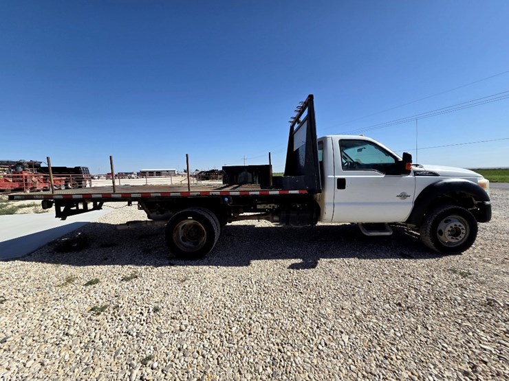 2011-ford-f550-image-4